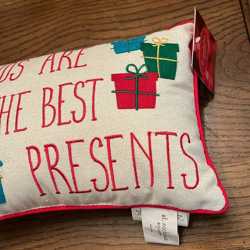 St. Nicholas decorative‎ holiday pillow, NWT